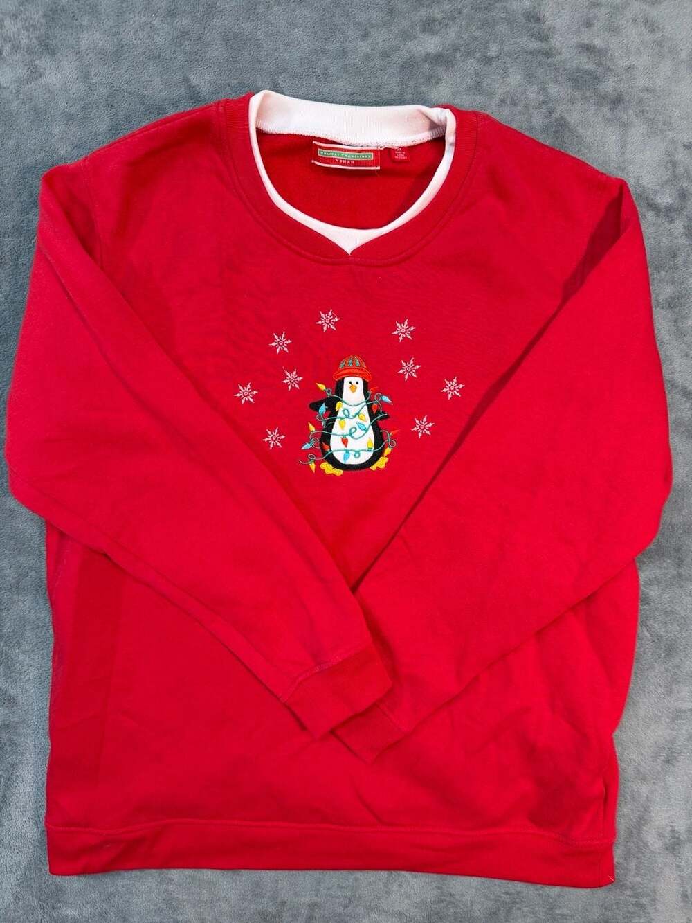 Holiday Traditions Woman Sweatshirt Size 2X Red Penguin Christmas